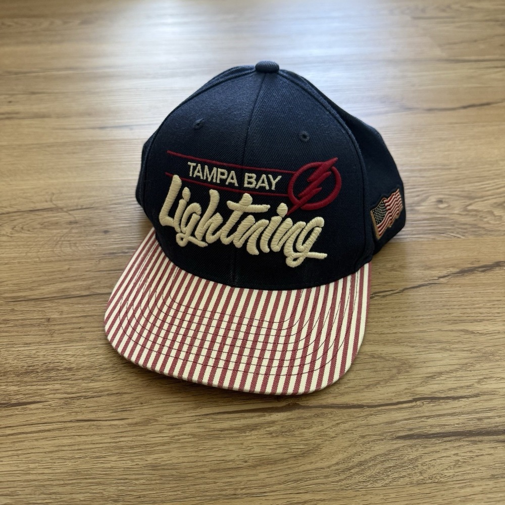 Tampa Bay Lightning Mitchell & Ness NHL Snapback Hat Cap 3D Logo USA‎ Flag